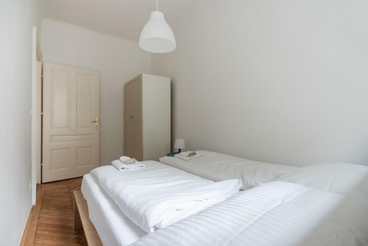 Universum Apartment 2 Βιέννη Εξωτερικό φωτογραφία