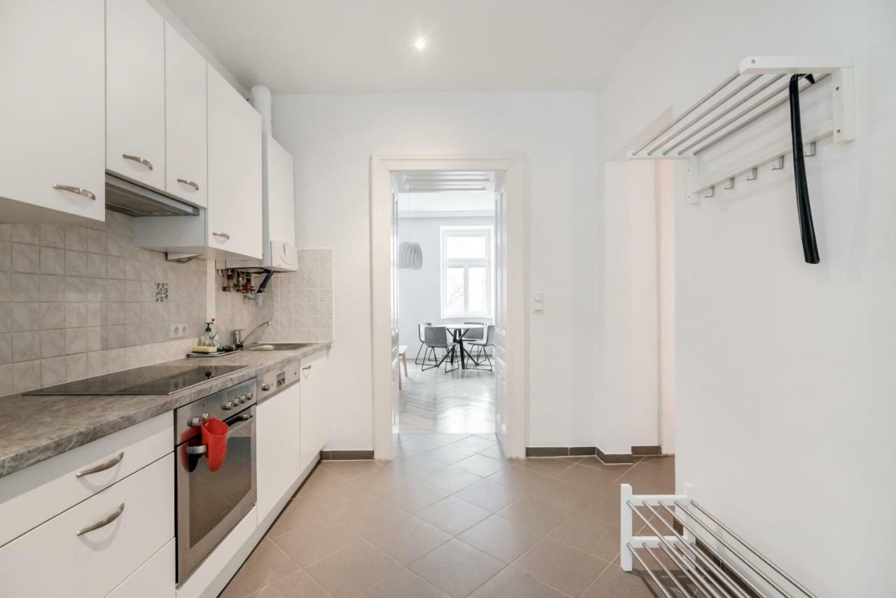 Universum Apartment 2 Βιέννη Εξωτερικό φωτογραφία