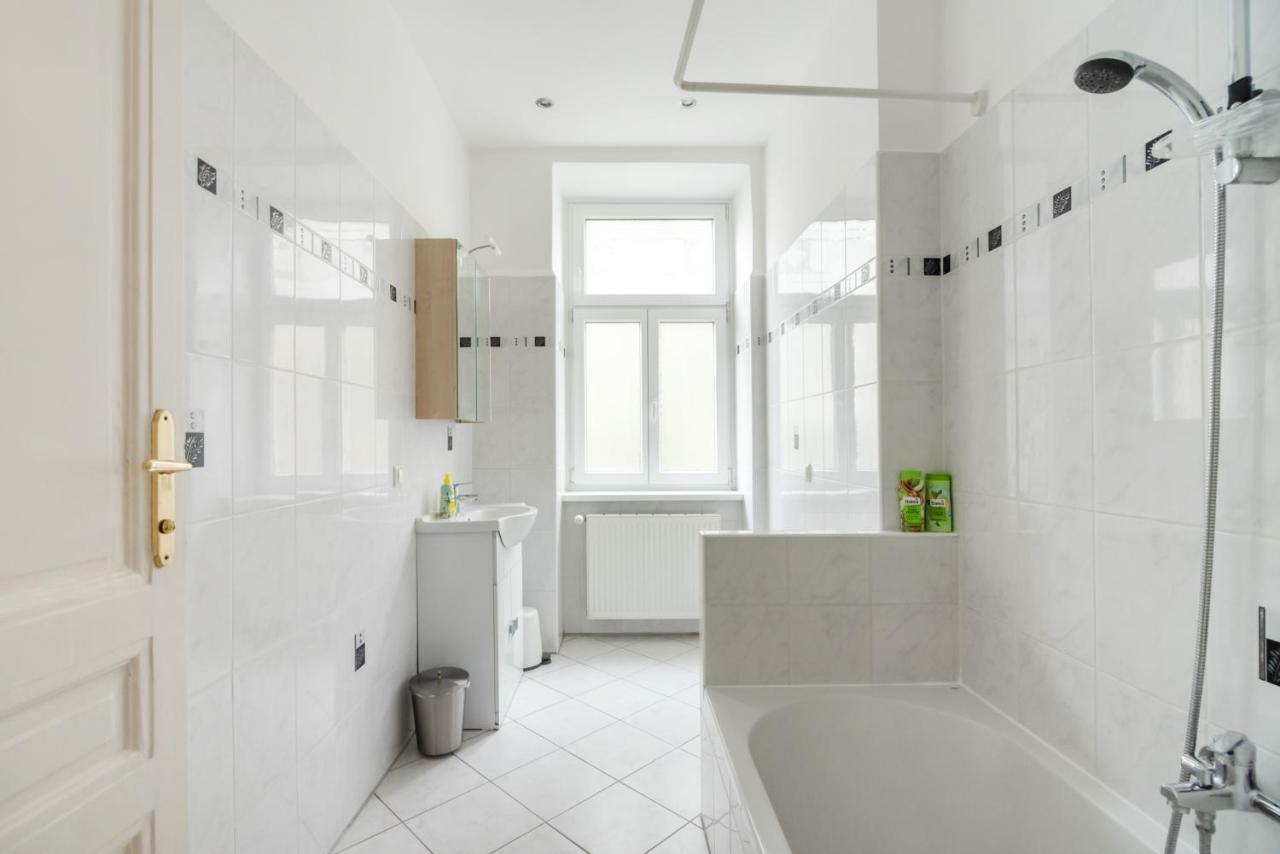 Universum Apartment 2 Βιέννη Εξωτερικό φωτογραφία